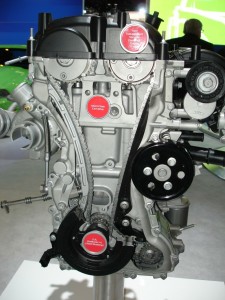 The 2.3L Ford Ecoboost I-4 engine used in the Mustang utilizes twin independent variable camshaft ­timing with a silent chain cam drive.